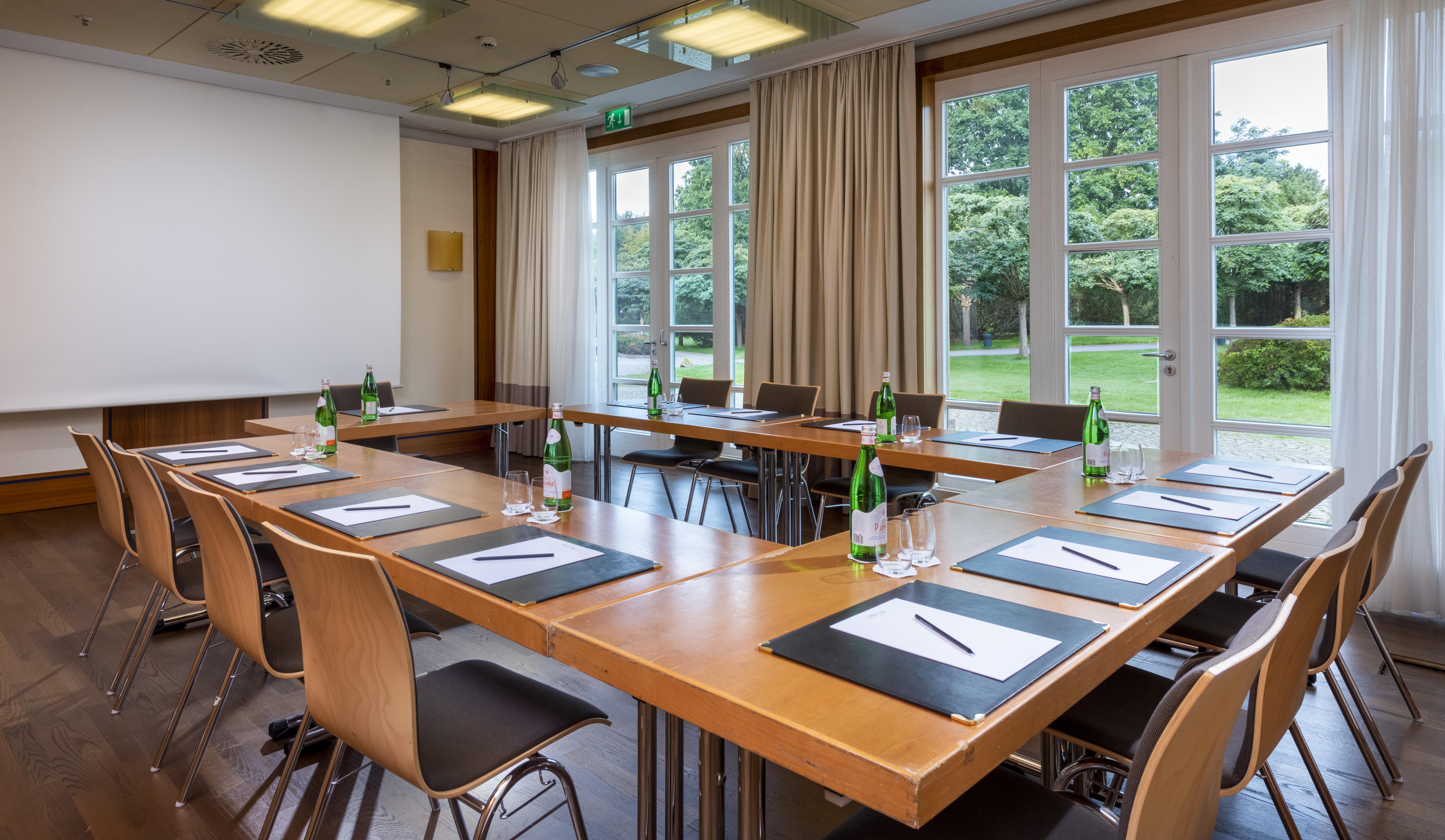 Precise Resort 바트 자로 외부 사진 Meeting room